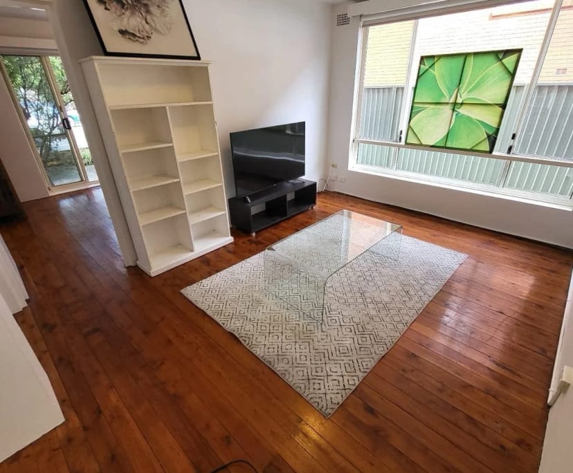 Furnished room in a flatshare