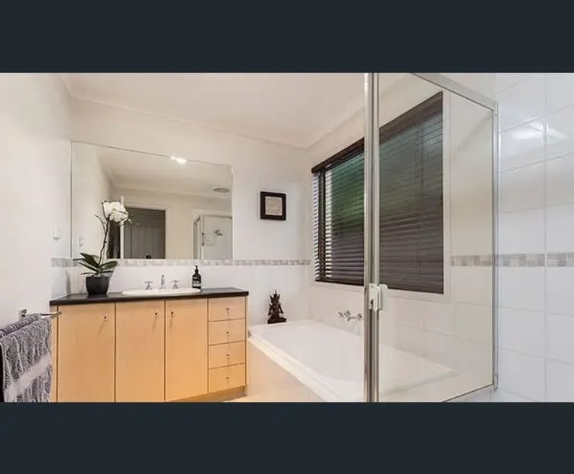 $225, Share-house, 4 bathrooms, Point Cook VIC 3030