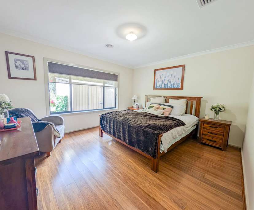 $196, Share-house, 5 bathrooms, South Morang VIC 3752