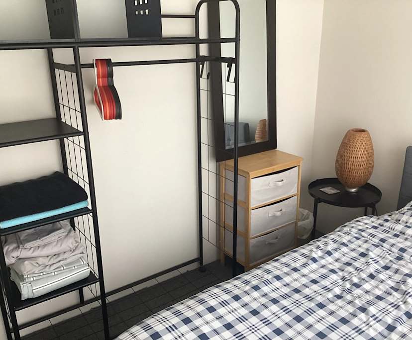 Furnished room in a flatshare