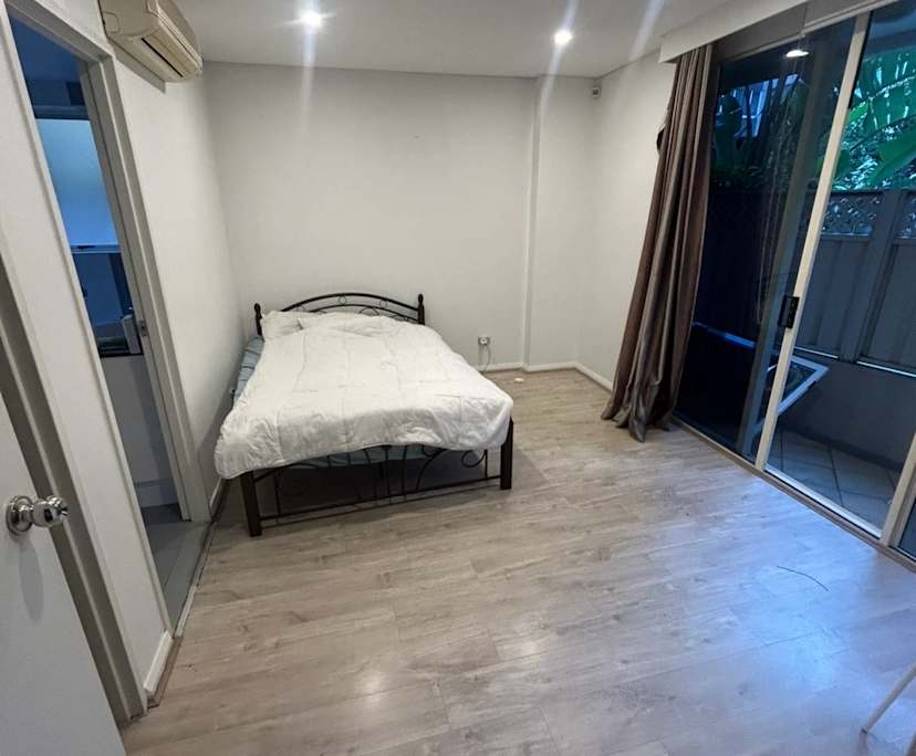 Furnished room with own bathroom