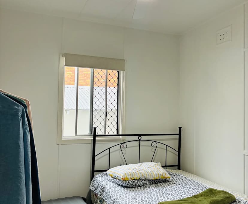 Room in a share house