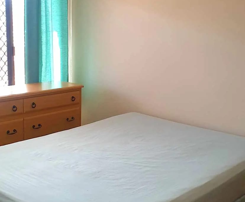 $380, Share-house, 2 bathrooms, Mermaid Beach QLD 4218