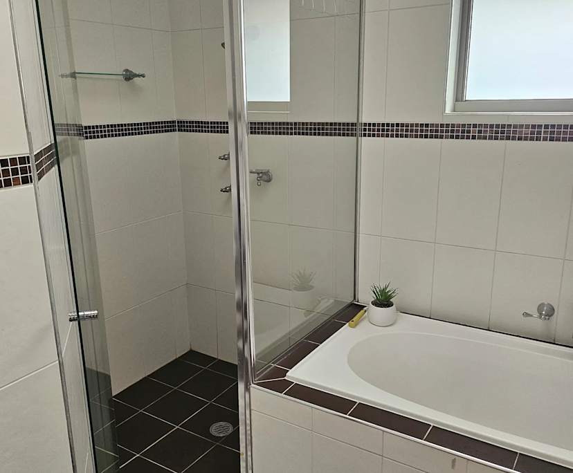 $300, Share-house, 3 bathrooms, Melrose Park NSW 2114