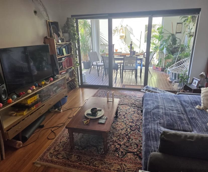 Unfurnished room with ensuite in a flatshare