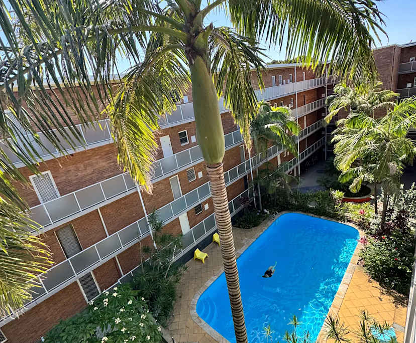 $750, 1-bed, 1 bathroom, Manly NSW 2095