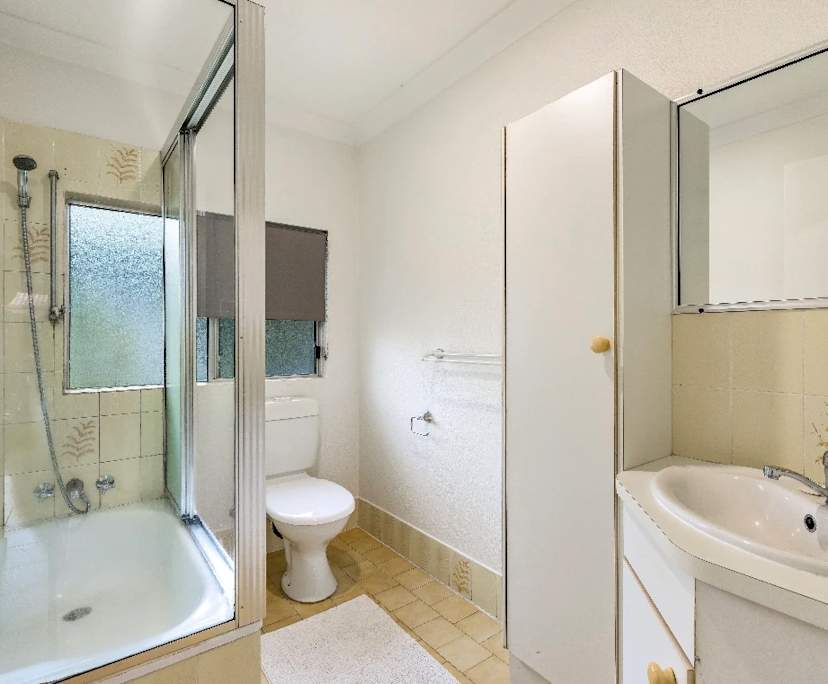 $300, Share-house, 2 bathrooms, Yorkeys Knob QLD 4878