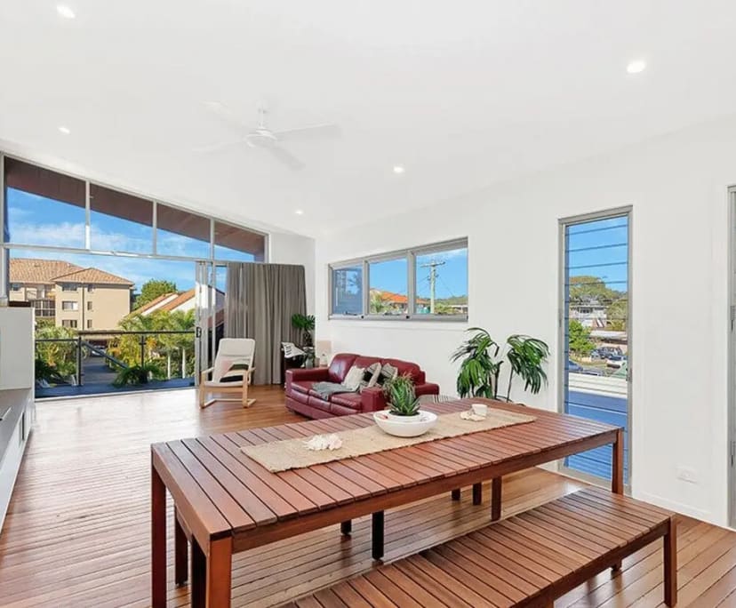 Room for Rent in Palm Beach, Gold Coast 420, Unfu...