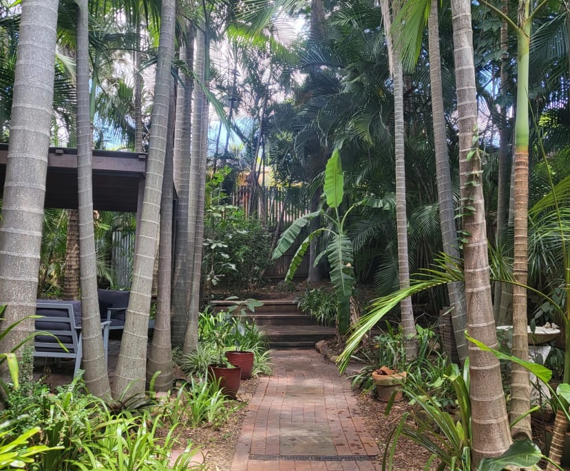 Room for Rent in Seventeen Mile Rocks, Brisbane 2...