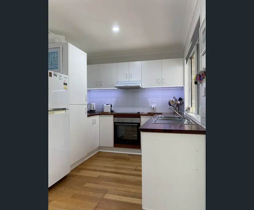 Furnished room in a share house