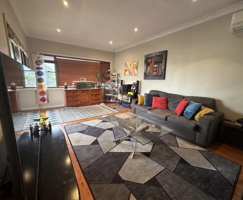 Room in a share house