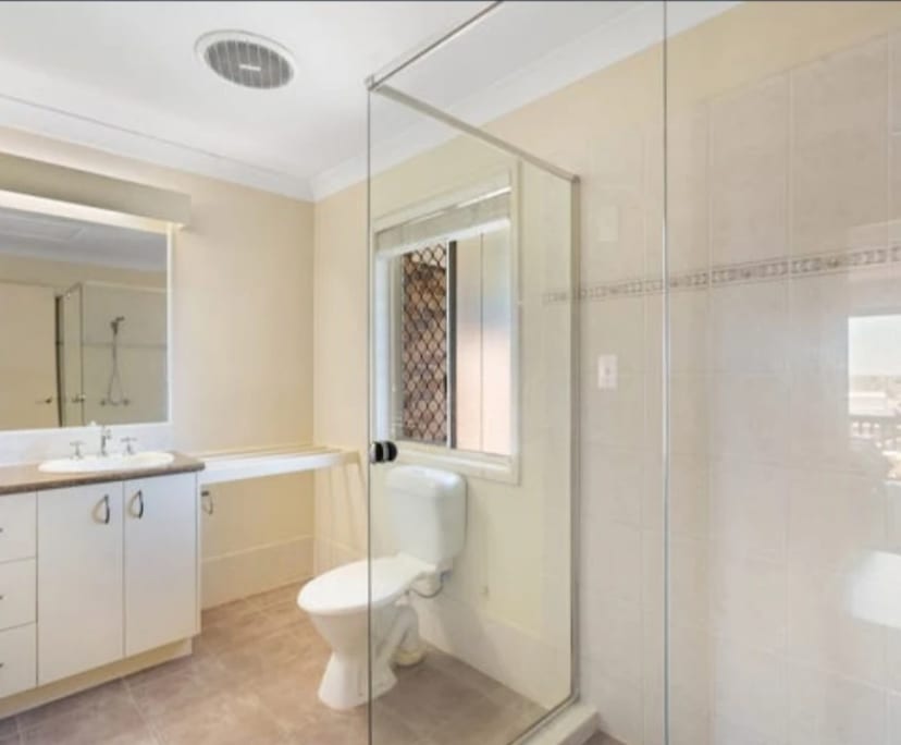 $450-500, Share-house, 3 rooms, Helensvale QLD 4212, Helensvale QLD 4212