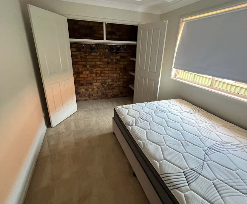 $350, Share-house, 4 bathrooms, Helensvale QLD 4212