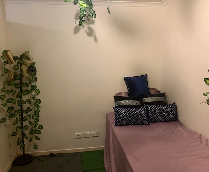 $465, Whole-property, 2 bathrooms, Melbourne VIC 3004