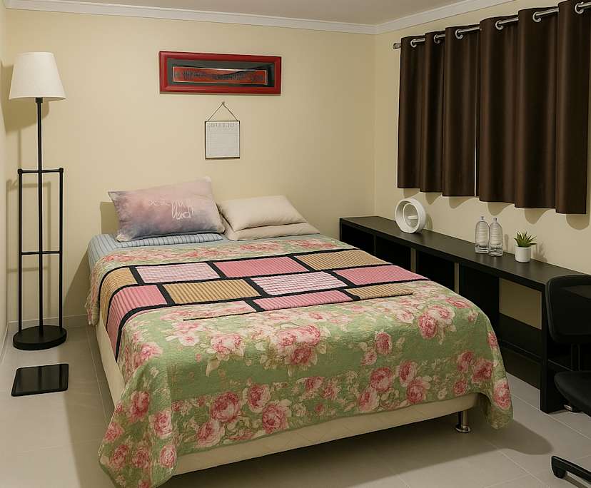 Furnished room in a share house