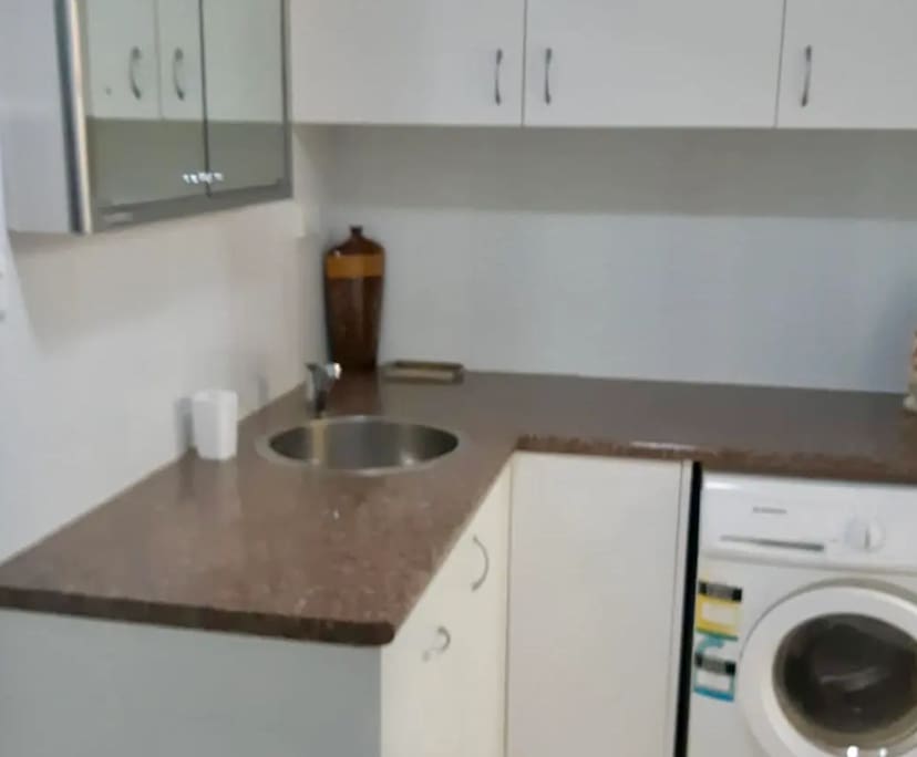 $450, Share-house, 2 bathrooms, Parkwood QLD 4214