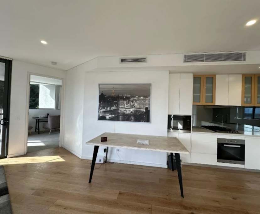 Furnished room in a flatshare