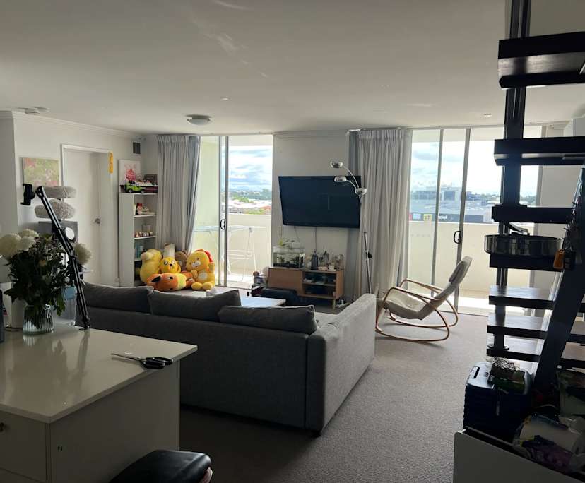 Furnished room with ensuite in a flatshare
