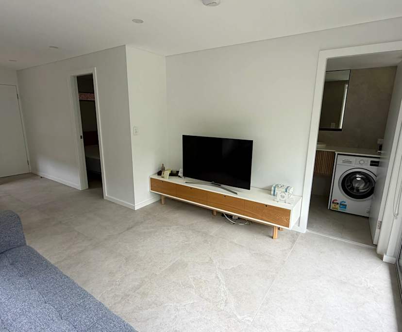 $780, 1-bed, 1 bathroom, Dee Why NSW 2099