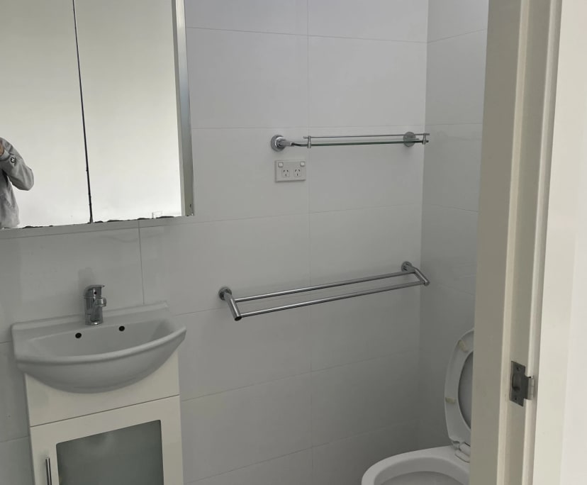 $210, Flatshare, 1 bathroom, Greenwich NSW 2065