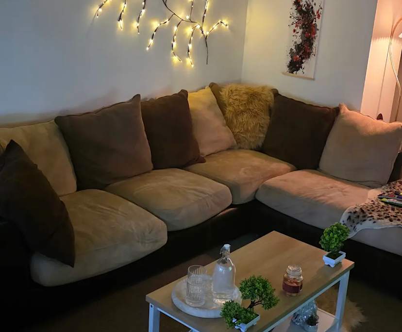 Room in a share house