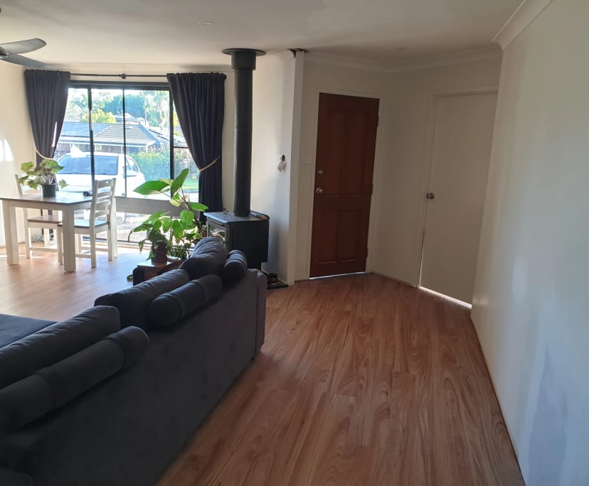 Room for Rent in North Nowra, NSW 250, Flexible w...