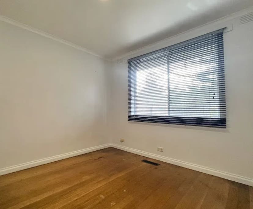 Unfurnished room in a share house