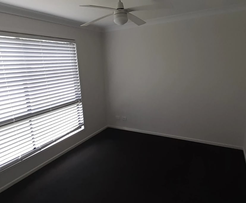 $300, Share-house, 3 bathrooms, Jacobs Well QLD 4208