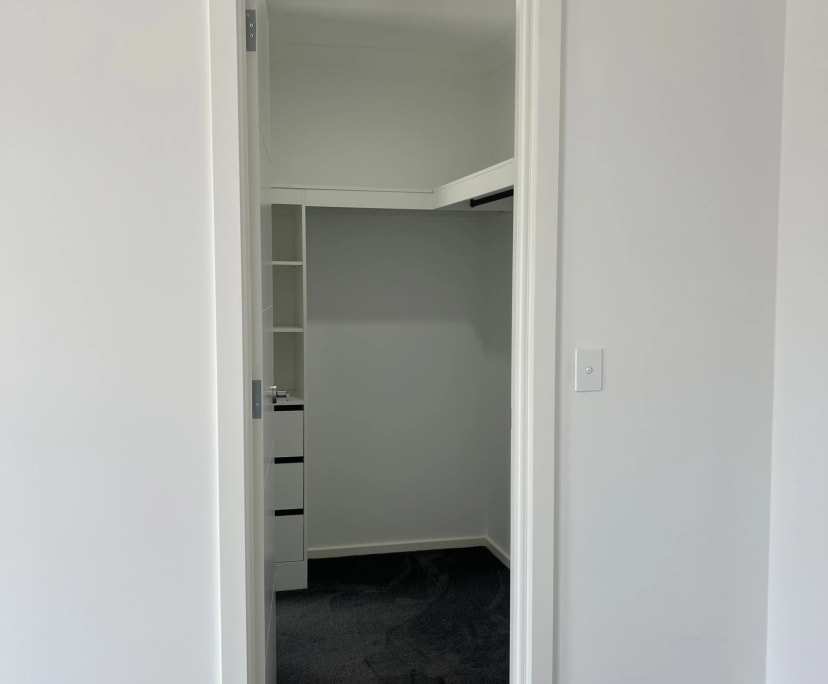 $330, Share-house, 3 bathrooms, Seaton SA 5023