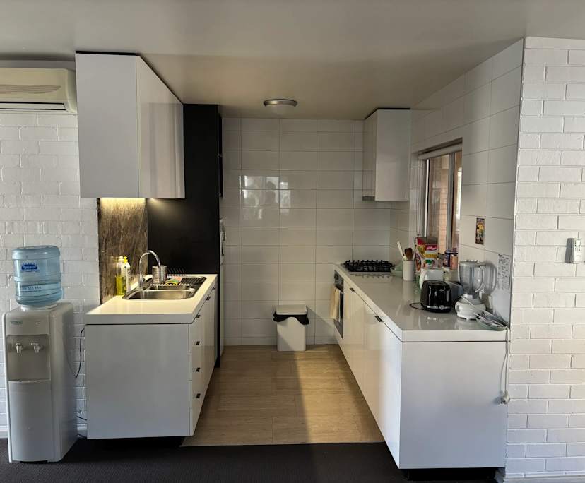 Unfurnished room in a flatshare