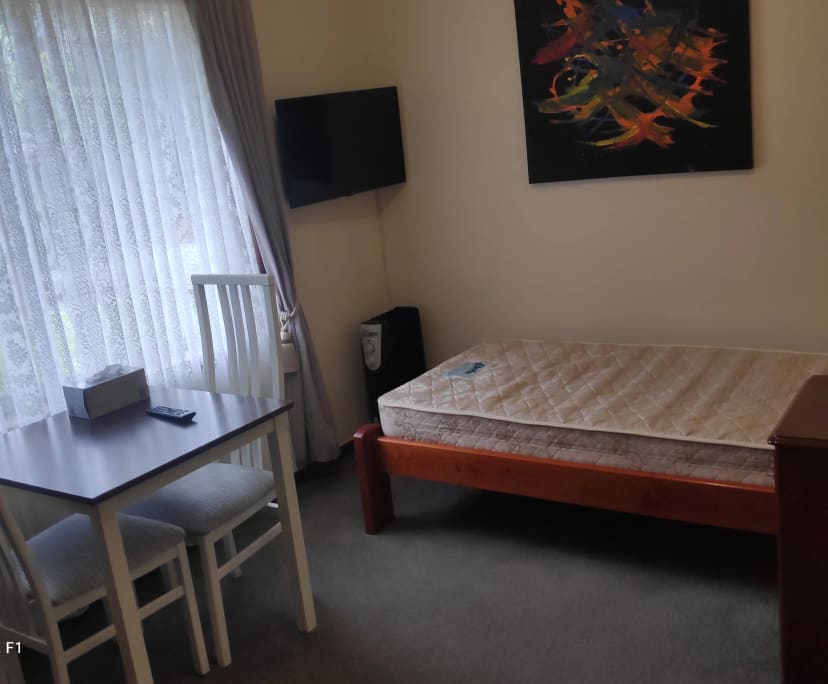 $210, Flatshare, 2 bathrooms, Box Hill VIC 3128