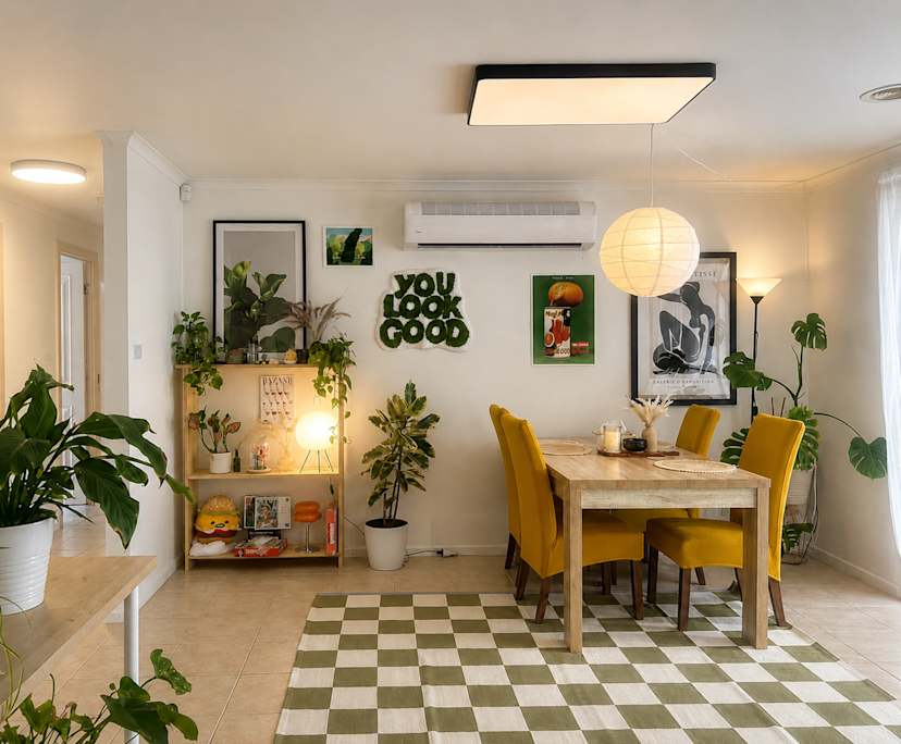 Room in a share house