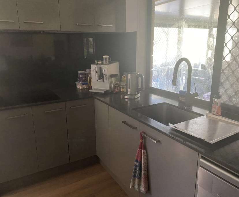 Room for Rent in Amberley, QLD 250, Furnished, Ow...