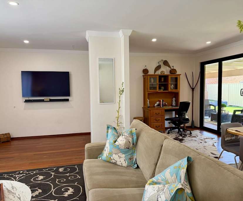 $330, Share-house, 4 bathrooms, Bentley WA 6102