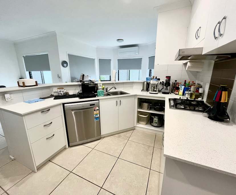 $250, Share-house, 4 bathrooms, Sunnybank Hills QLD 4109