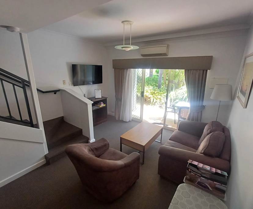 Whole property with 2 rooms for rent