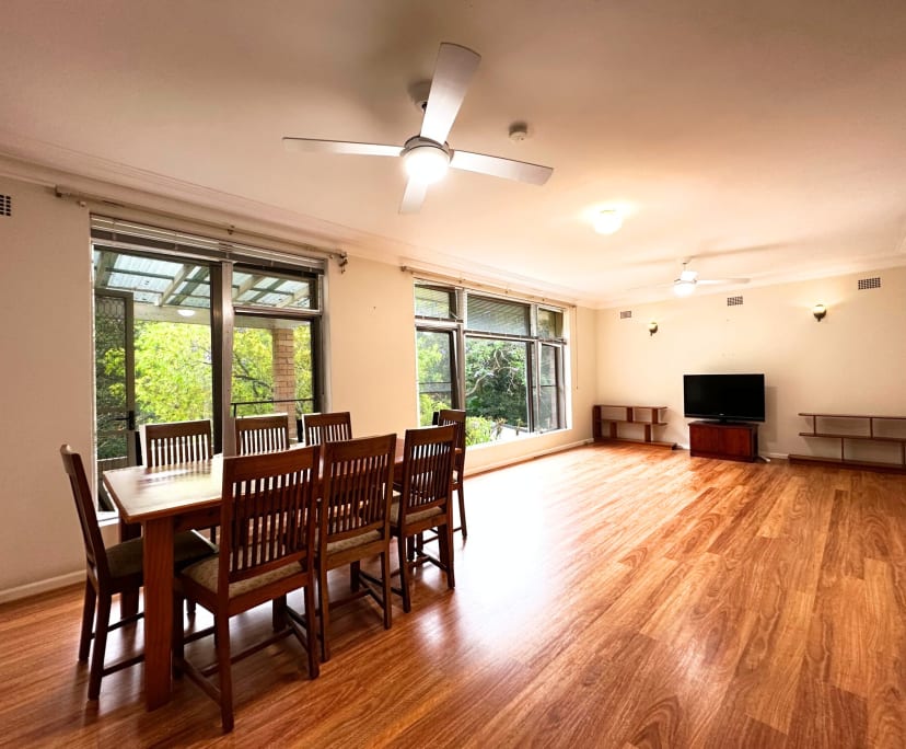 Whole property with 4 rooms for rent