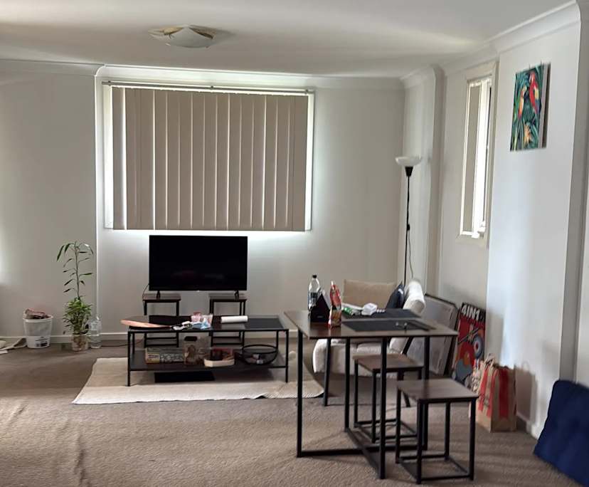 Furnished room with ensuite in a flatshare