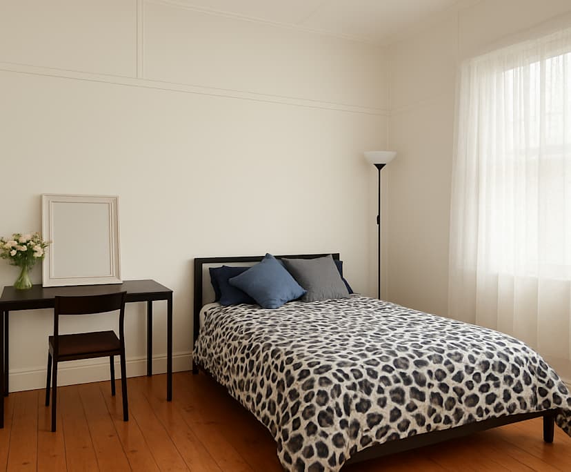 Furnished room in a share house