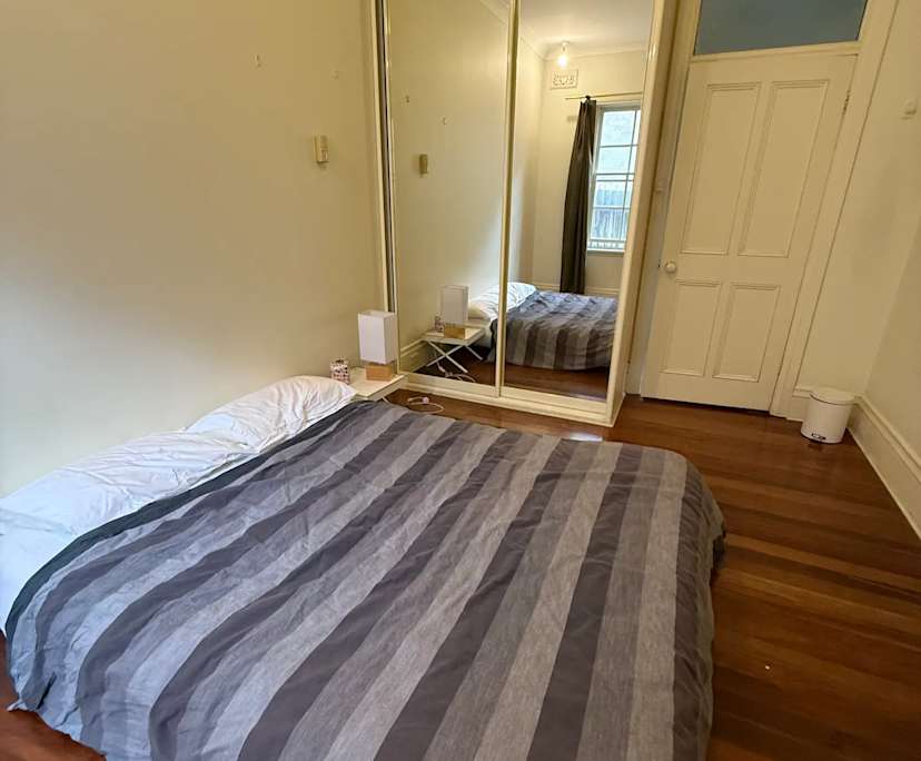 Room in a share house