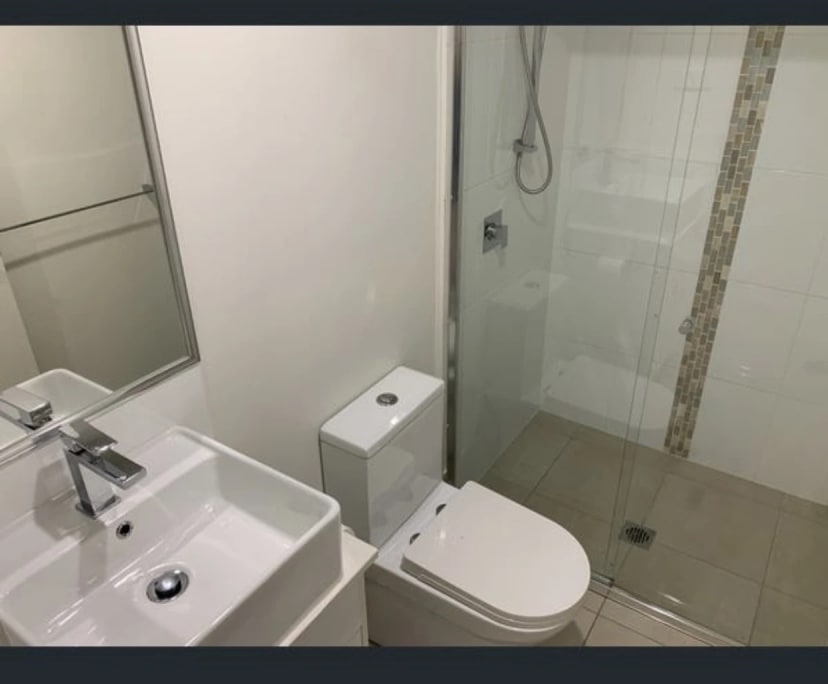 $220, Flatshare, 2 bathrooms, Hope Island QLD 4212