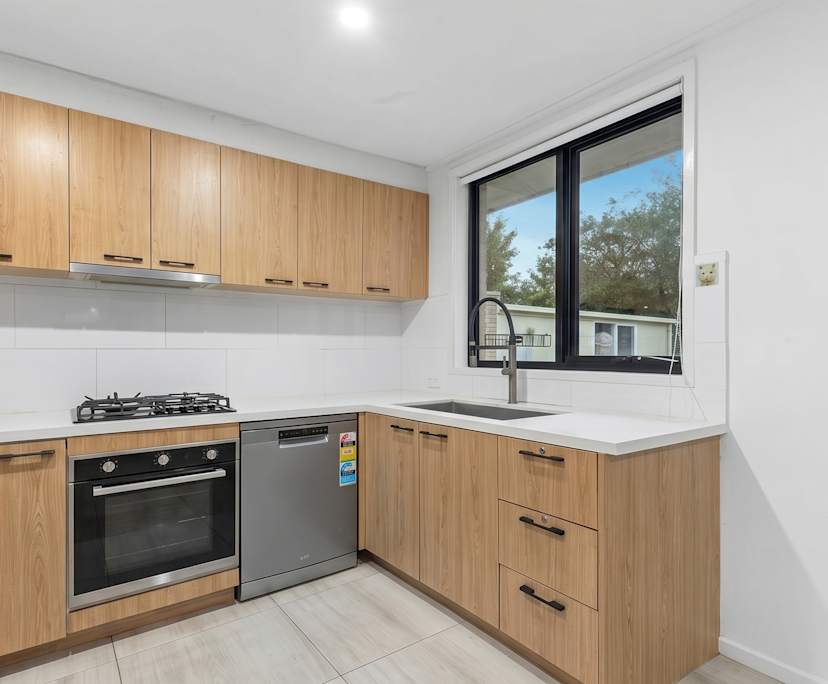 Whole property with 3 rooms for rent