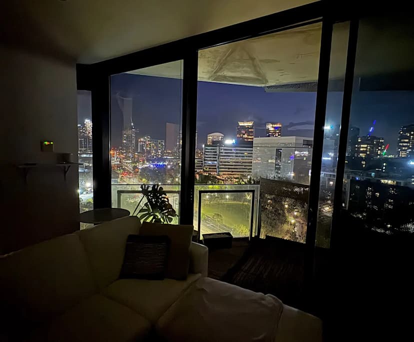 $750, 1-bed, 1 bathroom, Docklands VIC 3008