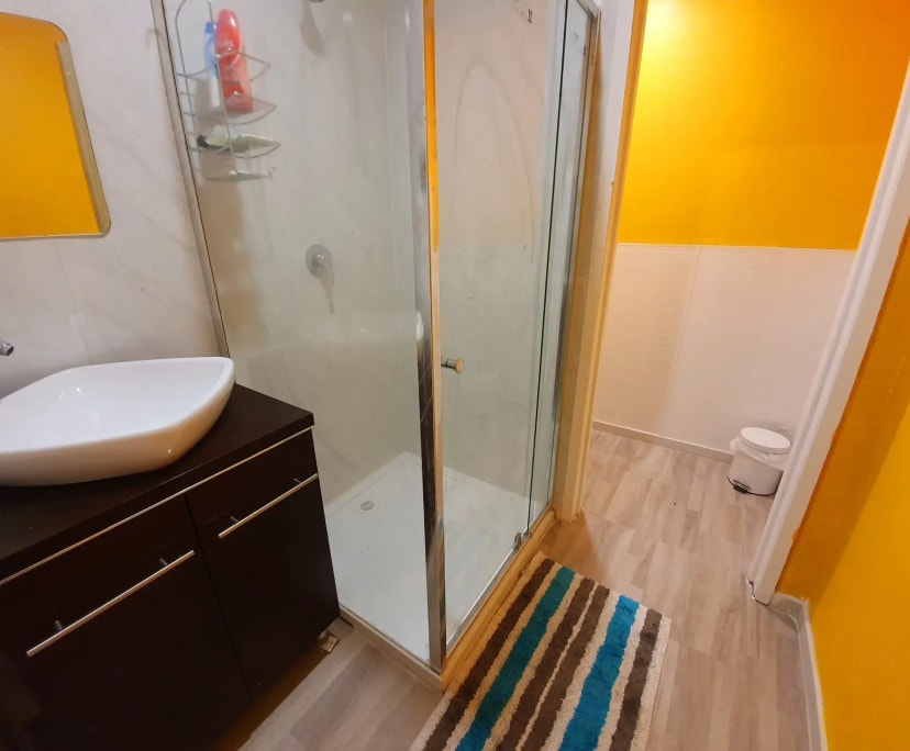 Furnished room in a share house