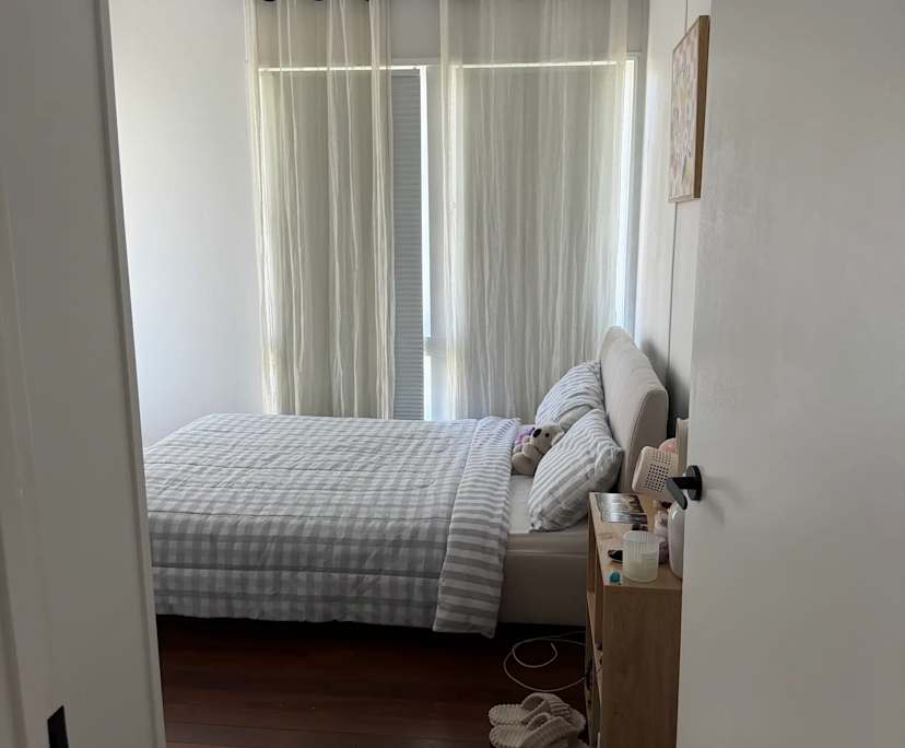 Room in a share house