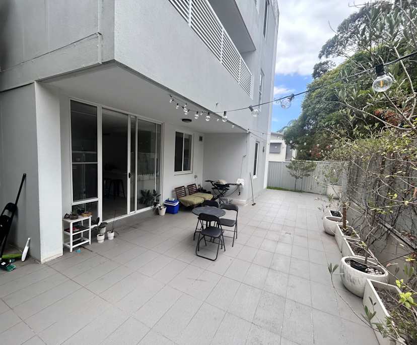 $800, 1-bed, 1 bathroom, Maroubra NSW 2035