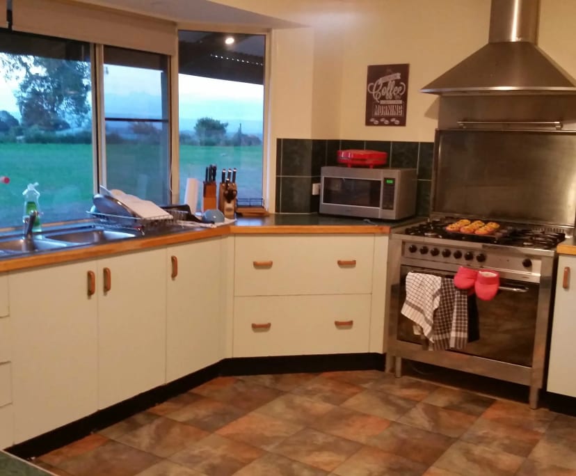 2 Rooms for Rent in Laidley Heights, QLD 160, Fle...