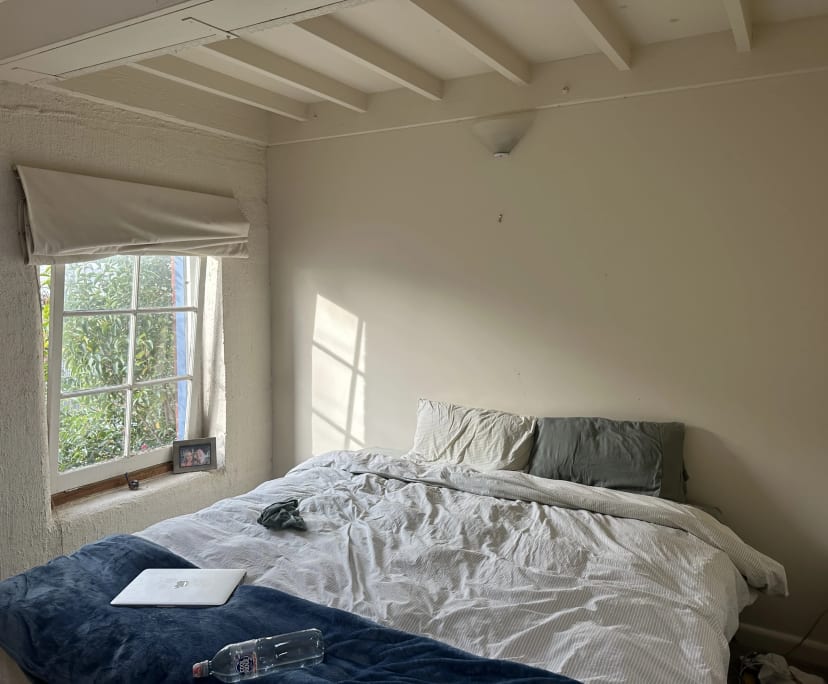 Unfurnished room in a flatshare