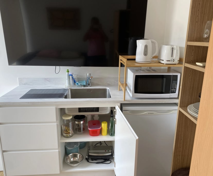 $700, Granny-flat, 1 bathroom, Bondi Beach NSW 2026