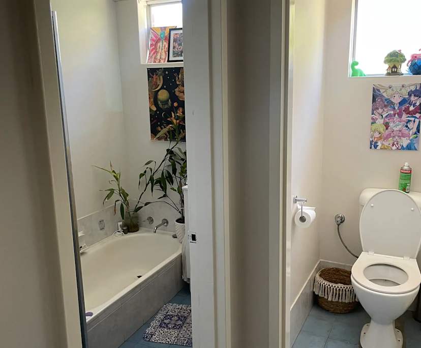 $270, Share-house, 3 bathrooms, Parmelia WA 6167